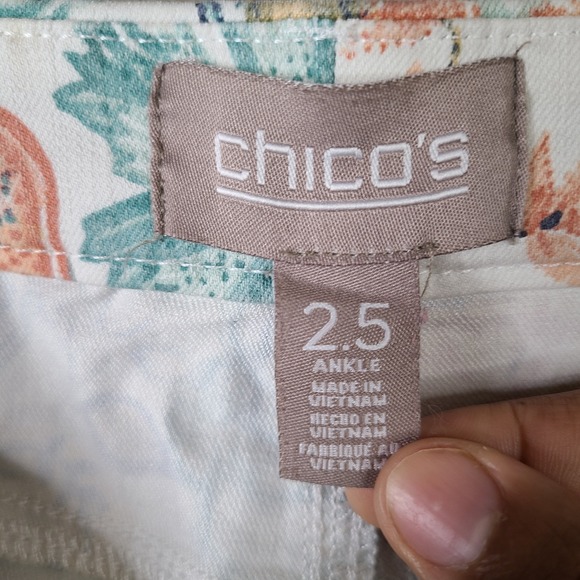 Chicos Jeans Women 2.5 US 14 Multicolor Floral Ankle Colorful Denim Stretch - Picture 9 of 11